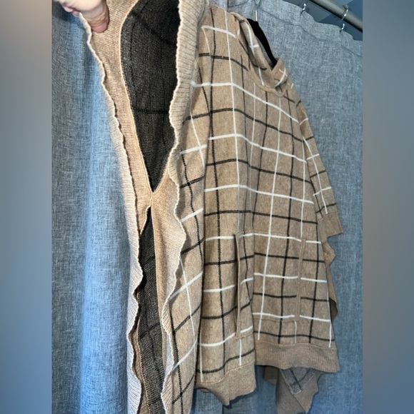 Tahari Poncho One Size - Picture 4 of 6